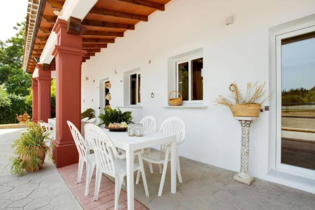Mijas. Cerca Playa Y Montaña Con Jardín