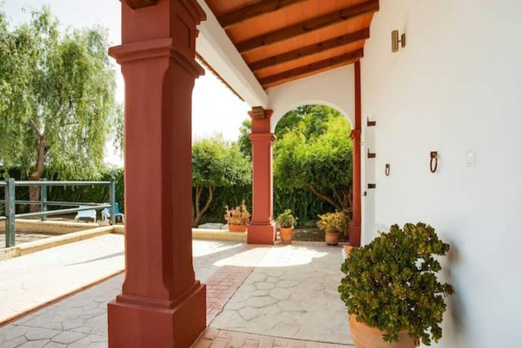 Mijas. Cerca Playa Y Montaña Con Jardín Fuengirola